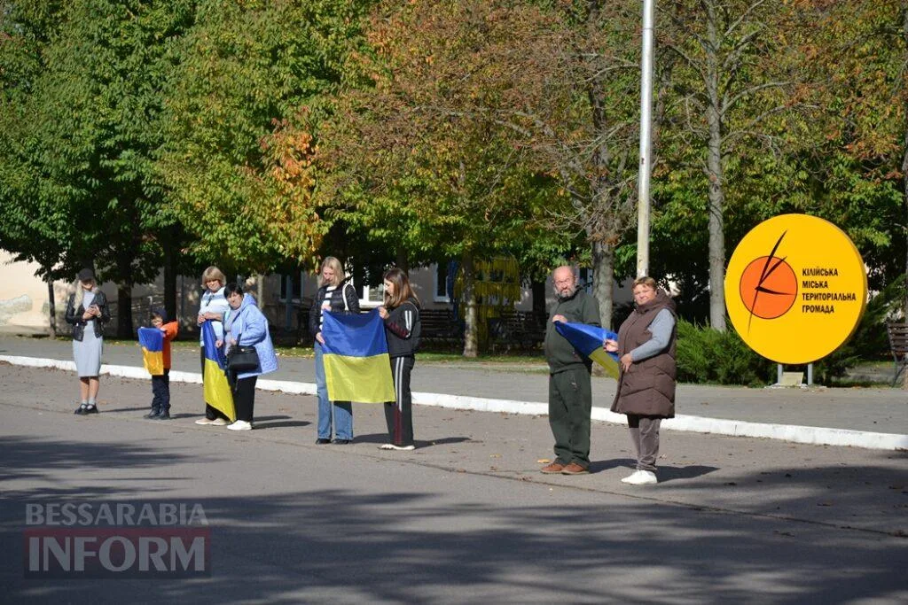 Кілія схилила коліно перед загиблим на Миколаївщині командиром безпілотних авіакомплексів Павлом Каранягою