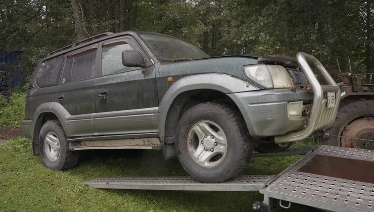 Toyota Land Cruiser "ожила" после пяти лет простоя на улице