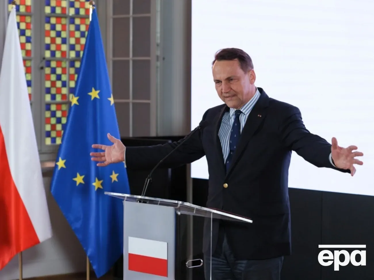 Сікорський з іронією відповів на готовність РФ експортувати нафту, натякнувши, що вона її не має