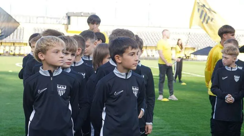 ФК «Буковина» офіційно відкрив безкоштовну Футбольну академію для юних талантів