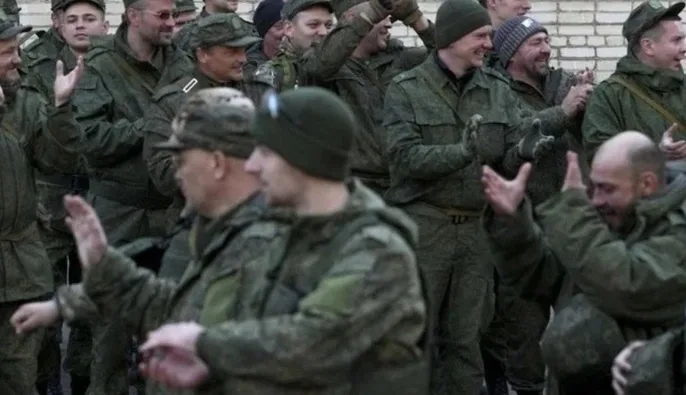 Росіяни планують призвати восени 120 тис. строковиків