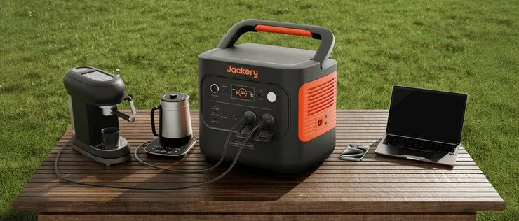 Jackery Explorer 2000 V2