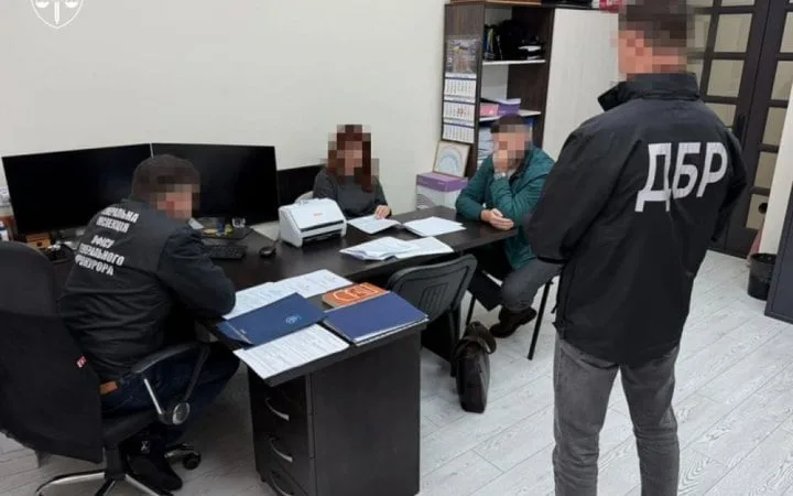 Судді районного суду на Полтавщині повідомили про підозру у шахрайстві
