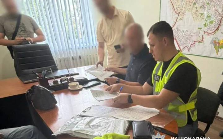 У Києві посадовців комунальних підприємств і підрядника підозрюють у розтраті 4,2 млн грн на ремонті доріг