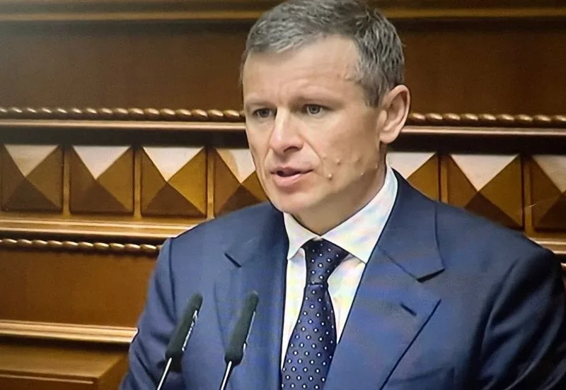Cергій Марченко під час виступу з трибуни ВРУ