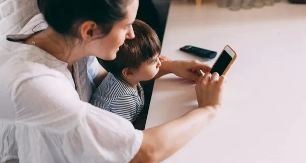 В "Дие" начали тестирование двух новых услуг для родителей