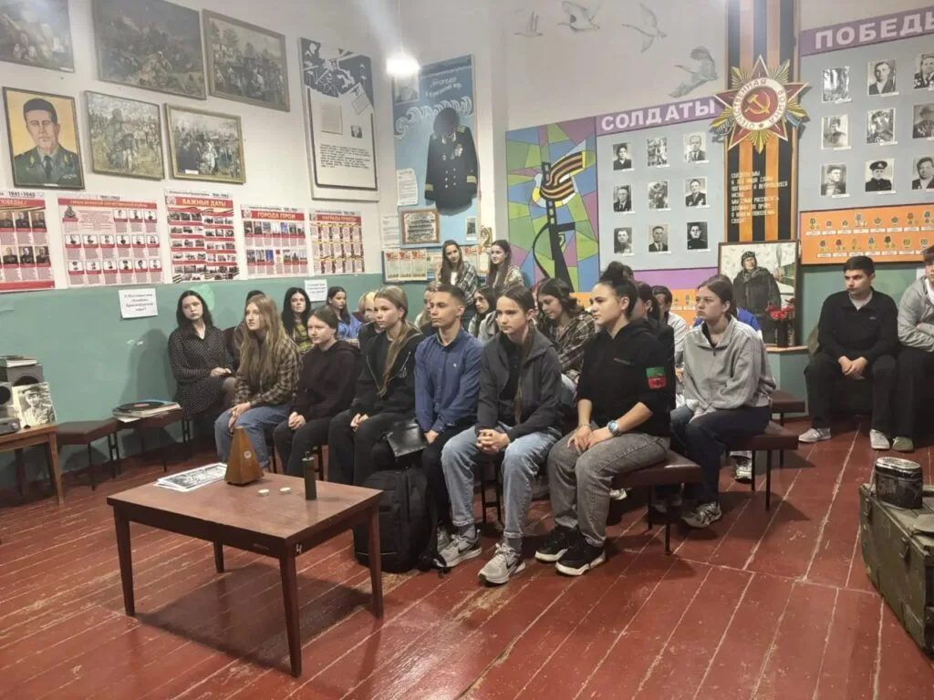 Пропагандистський захід для молоді в окупованій Чернігівській громаді Запорізької області