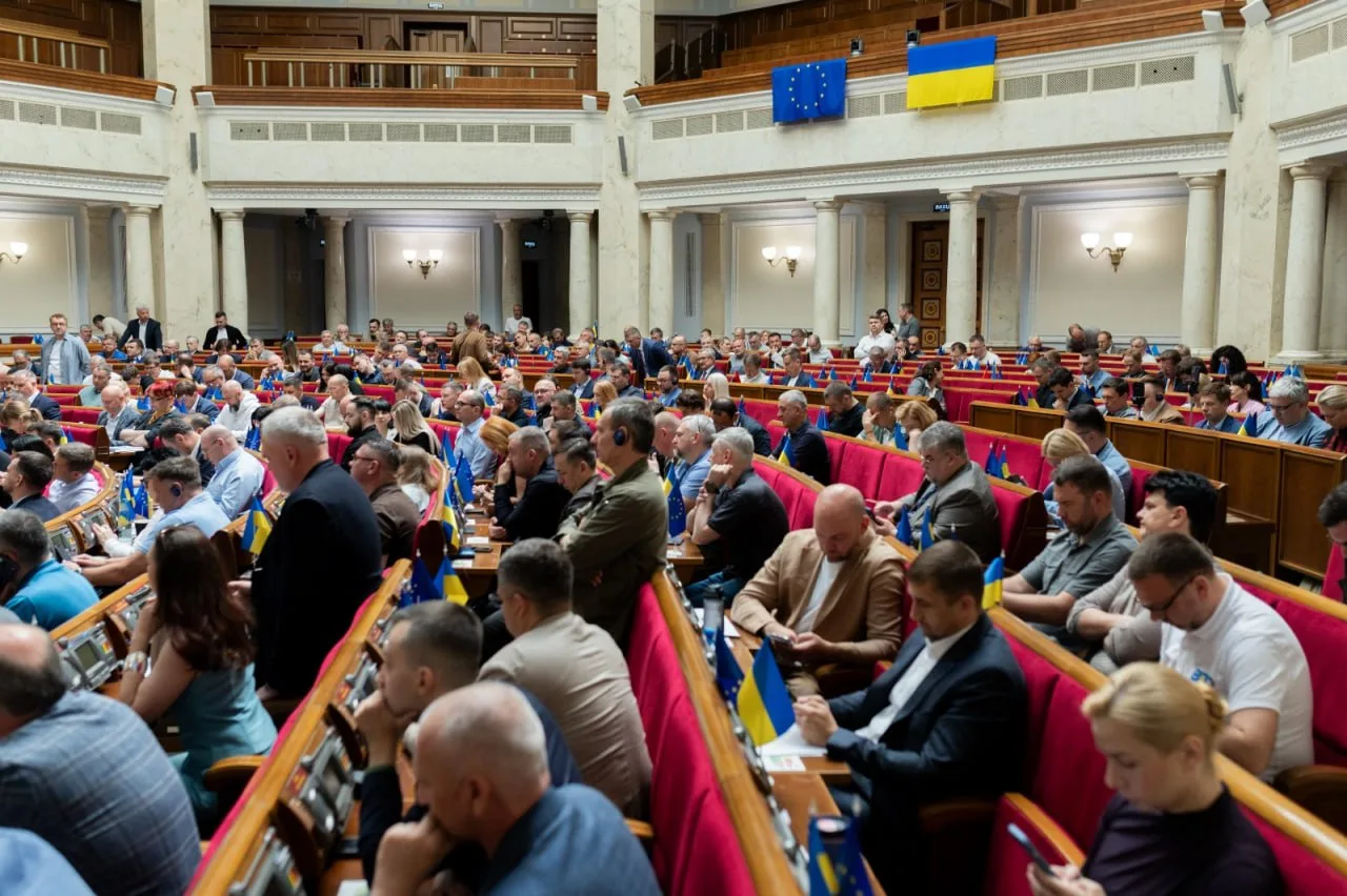 В Україні повертають конкурсний відбір на державну службу: Рада ухвалила закон