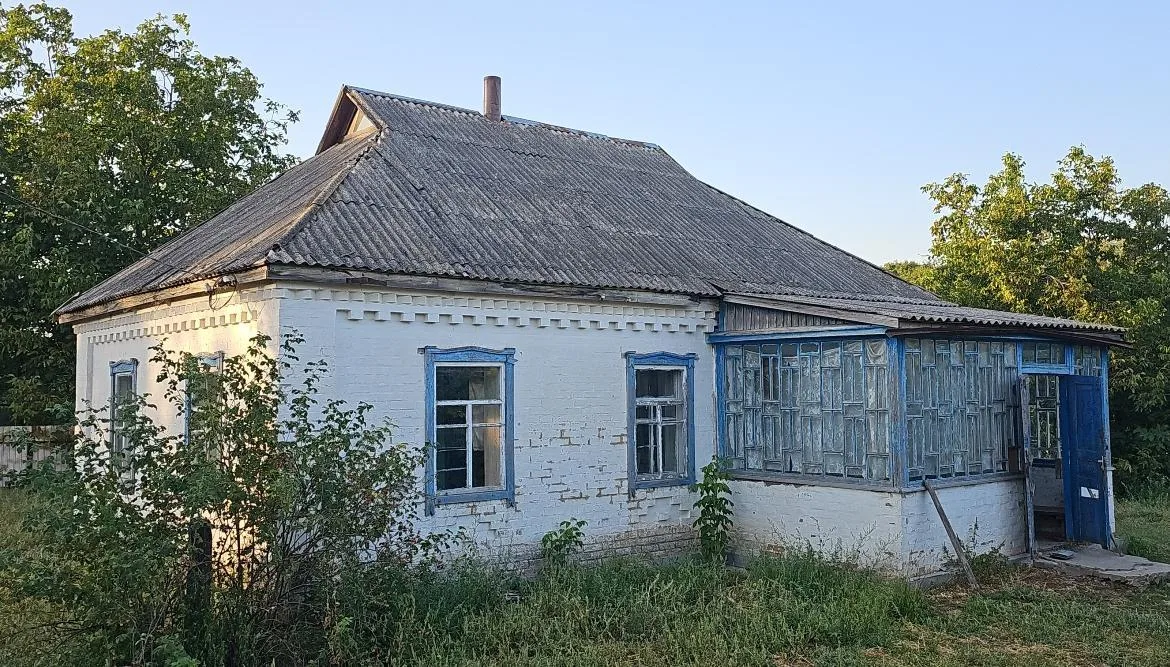 У Вугледарській громаді створили комісію, яка оглядатиме будинки в селах для переселенців