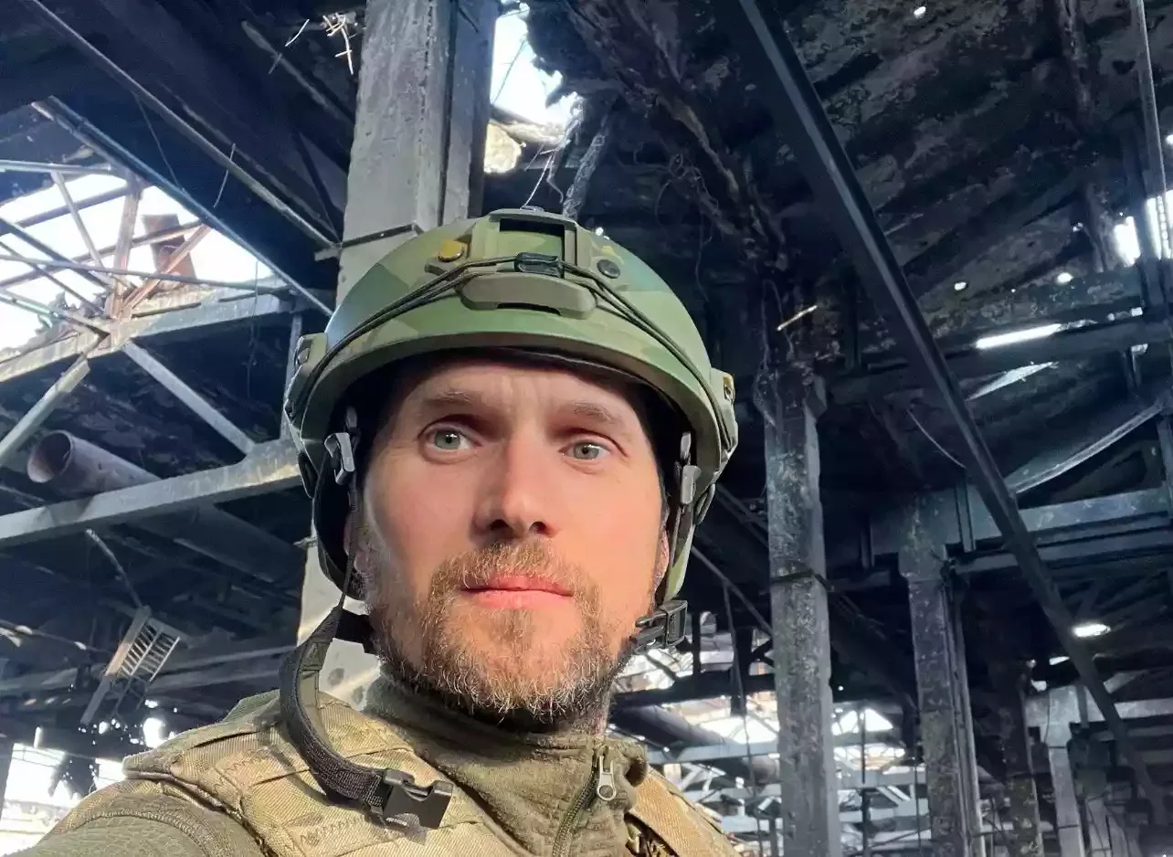 Бутусов: У нас в рази менше грошей ніж у РФ. Зараз у нас хочуть забрати ту невелику допомогу, яку отримуємо. Людей мало, вони фактично закінчуються Фото: Facebook-сторінка Юрія Бутусова