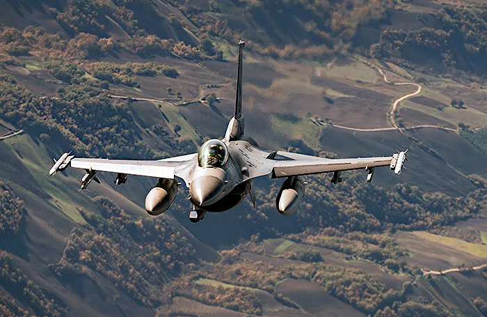 Наконец-то свершилось: какую важную амуницию для F-16 от Финляндии получит Украина