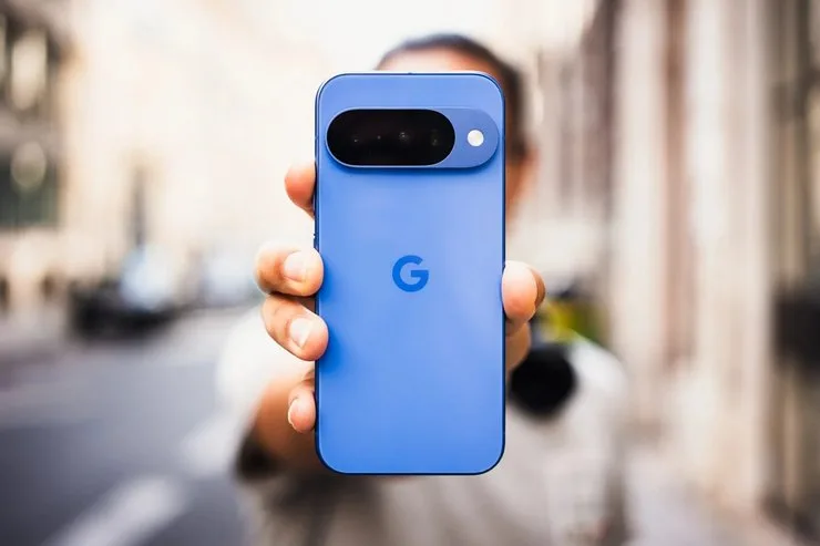 смартфон Google Pixel 10