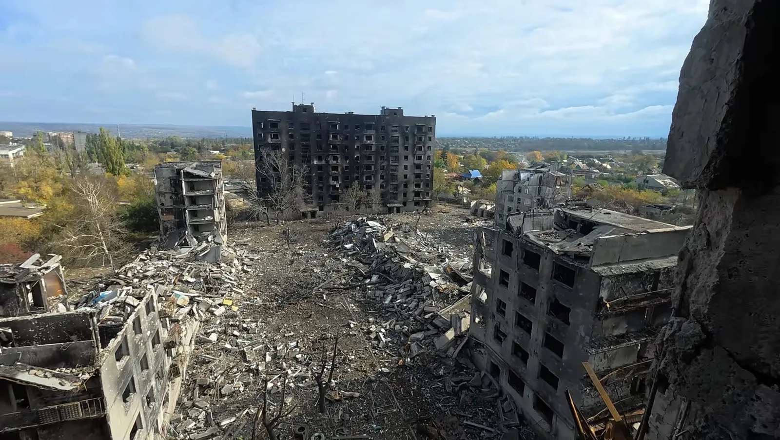 Кадр із документального фільму “Божевілля. Костянтинівка”. Фото: 24 ОМБр