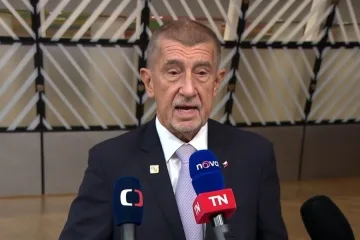 Бабіш обурився, що Трамп «нормально розмовляє» з Путіним, а європейці повністю відсторонені