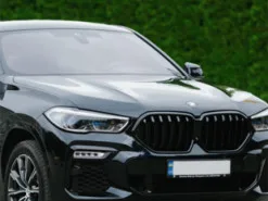 Жінка на Львівщині намагалася продати чужий BMW X6 за 215 тис. грн через OLX