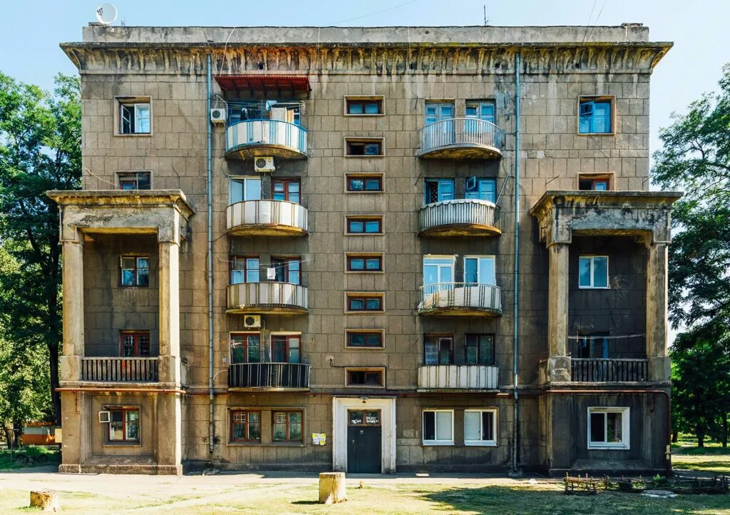 Будинки-пропілеї в Запоріжжі: історія архітектури Соцміста