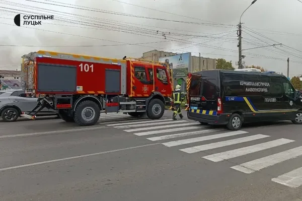 У Луцьку ворожий «шахед» атакував «ЄвроГурт»: є постраждалі (фото)