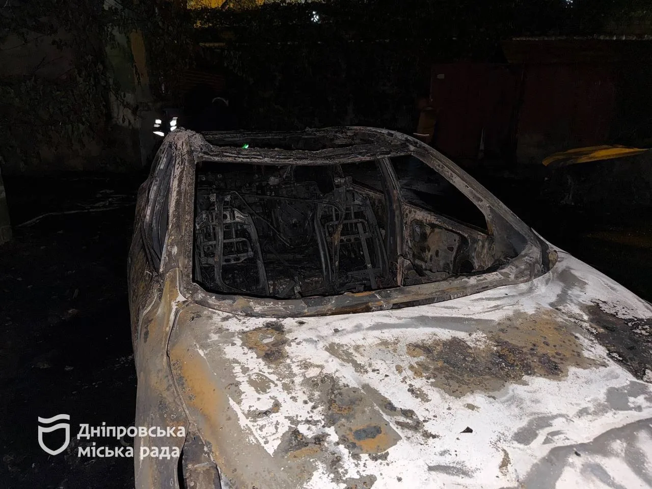 У Дніпрі внаслідок атаки «Шахеда» 2 жовтня пошкоджено житловий будинок в Шевченківському районі: куди звертатися постраждалим - 02.10.2026