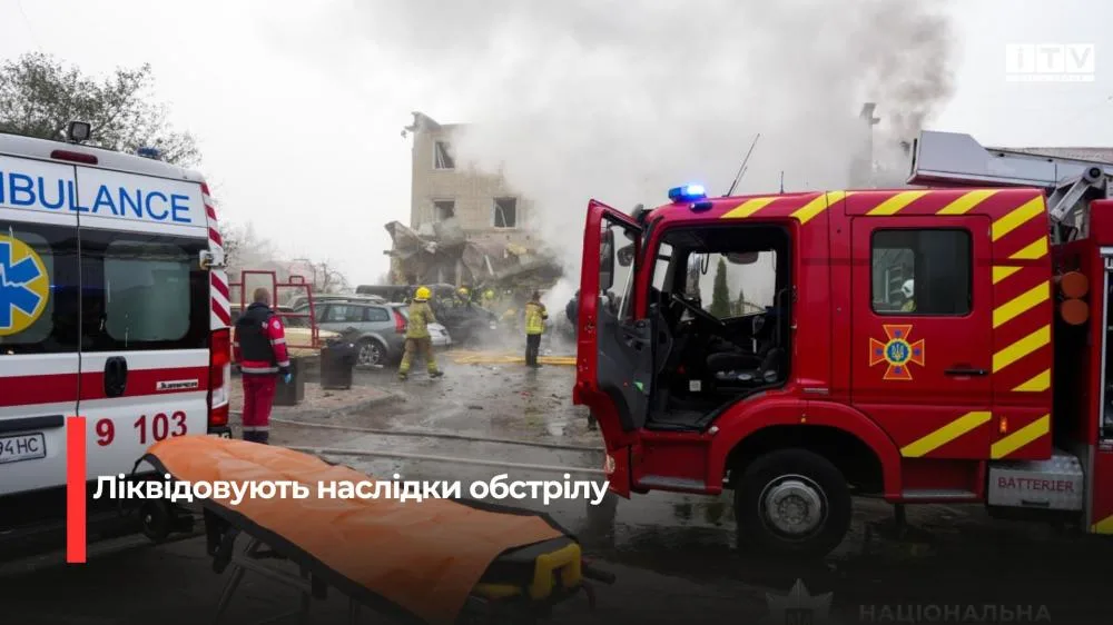 Встановлюють вікна та прибирають уламки: як у Рівному долають наслідки чергової ворожої атаки