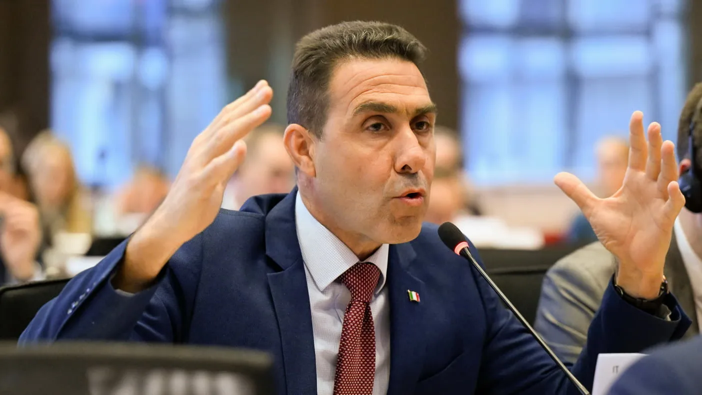 Генерал, расист, політик. Як Роберто Ванначчі став зіркою в Італії та чим це загрожує Україні