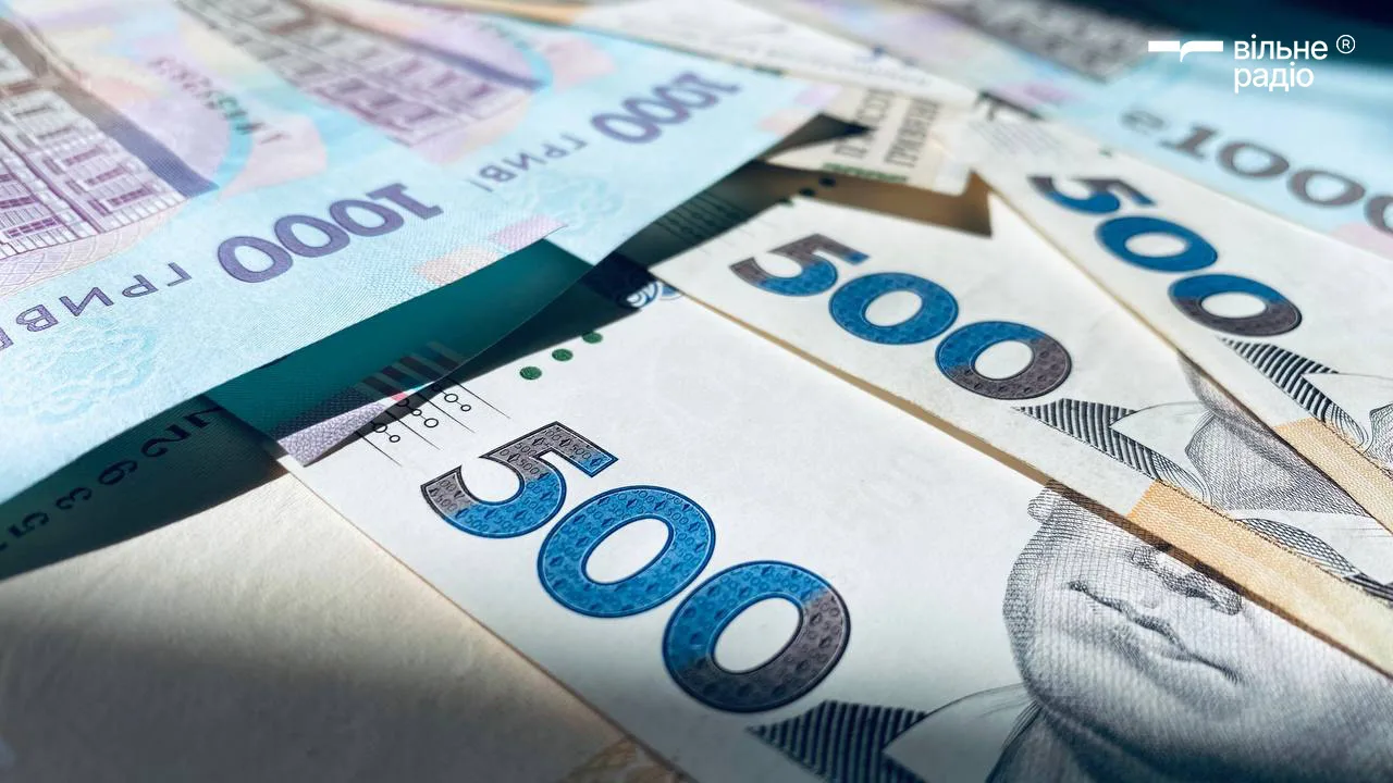 Як за 5 років зросли зарплати начальника ДонОВА та його заступників
