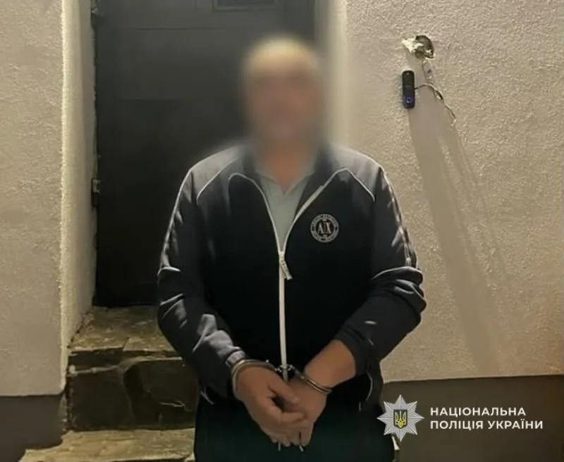 Переправлення через кордон і «легалізація» в ЄС за 15 000$: на Закарпатті поліцейські затримали причетного до злочину
