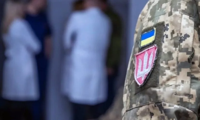 Отсрочку хотят давать для ухода за пожилыми родственниками без инвалидности: что предлагают