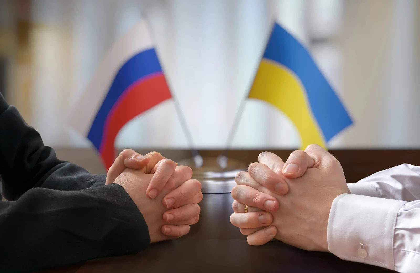 Принуждение к переговорам: почему Путина не удастся заставить сесть за стол переговоров раньше, чем через 3–4 месяца