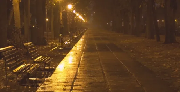 Мерзенна погода покаже свої зуби: заморозки та холодні дощі накриють Україну