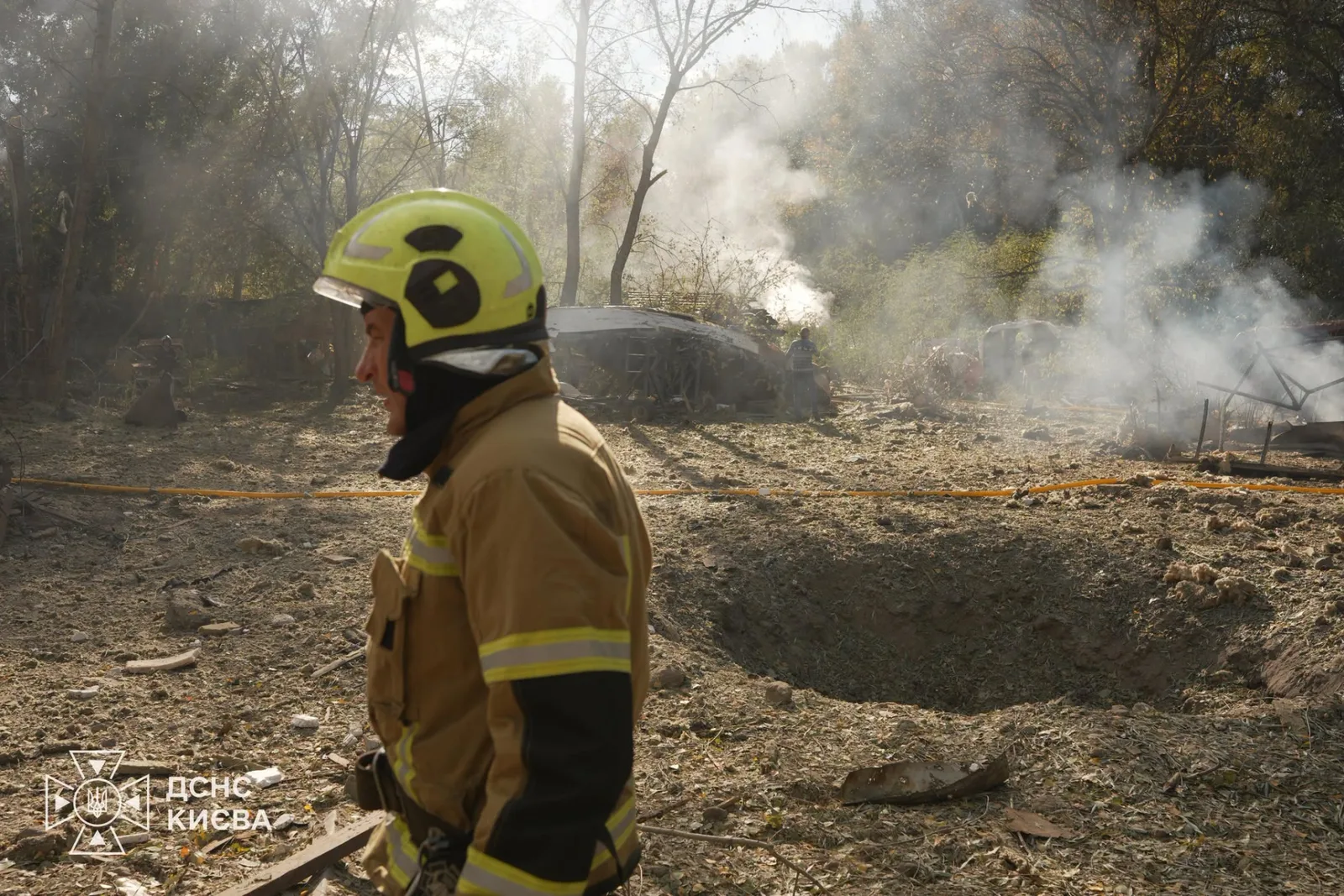 ліквідація наслідків атаки в Оболонському районі Києва, усі фото ДСНС