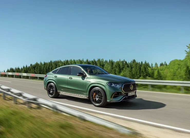 Автомобиль Mercedes-AMG GLE63