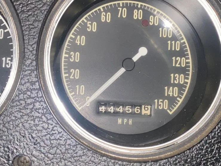 Plymouth Hemi Superbird продается на eBay