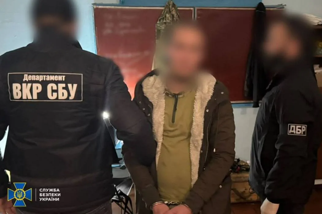 “Зливав” позиції побратимів на півдні: у лавах ЗСУ викрили “крота”