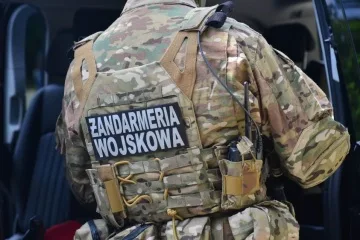 У Польщі військова жандармерія отримала підозрілу посилку, троє людей потрапили до лікарні