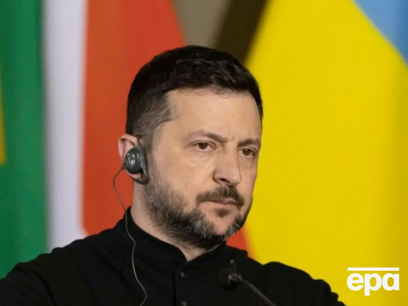 Зеленський пояснив, чому, на його думку, "деякі впливові люди" хочуть змінити президента України