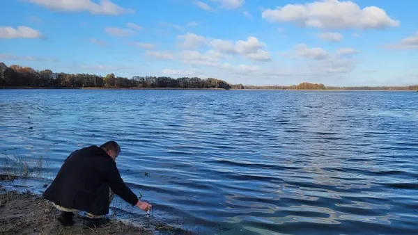 Що приховує вода волинських озер і річок: фахівці перевірили Прип'ять, Світязь і ще чотири озера (фото)