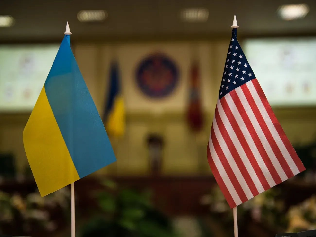 Американці телефонували з погрозами про розвіддані "всім, чиє прізвище схоже на українське" – WSJ