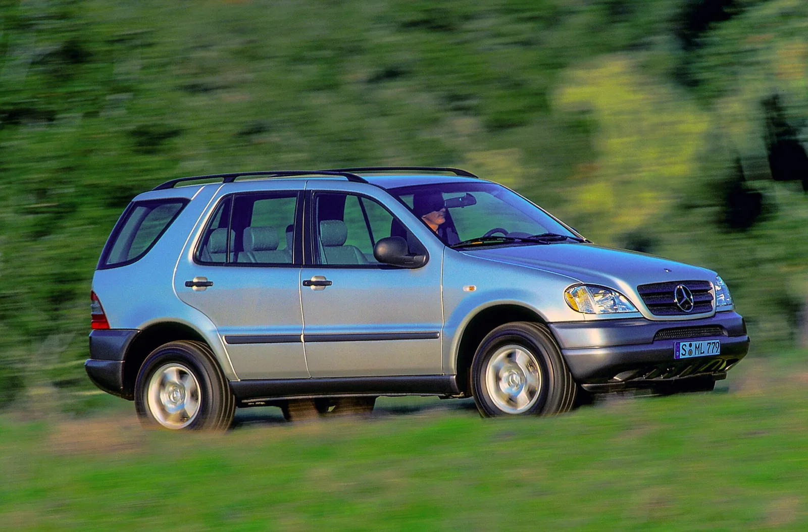 Mercedes-Benz M-Class (W163) 1997 года
