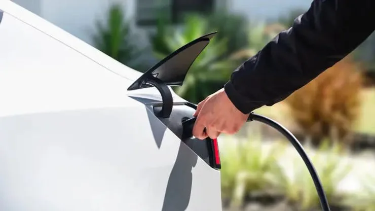 Автомобиль Tesla Model 3