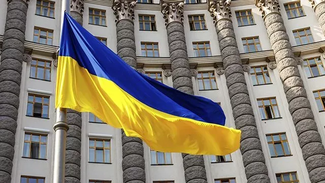 Кабмін створив Координаційний центр з бронювання та встановив ліміт у 95% для оборонки Кабмін