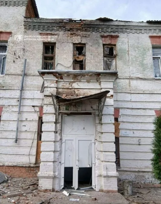 Двоє людей загинули, ще двоє дістали поранень: понад 40 разів ворог атакував чотири райони Дніпропетровщини - 08.10.2026 Двоє людей загинули, ще двоє дістали поранень: понад 40 разів ворог атакував чотири райони Дніпропетровщини - 08.10.2026