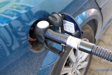 Ціни на АЗС: скільки коштують бензин та дизель 2 жовтня
