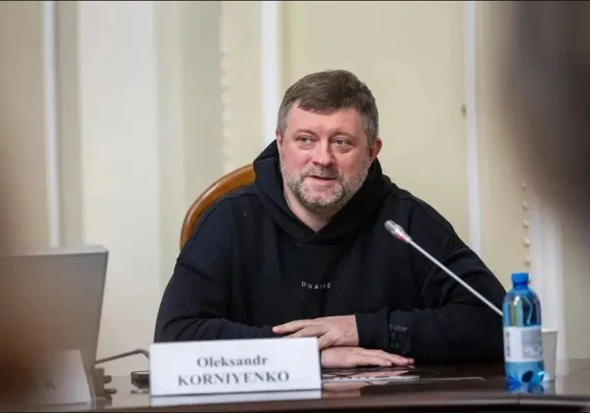 Після Юзіка ще двоє "слуг народу" втекли з Києва перед ключовим для України голосуванням у Раді