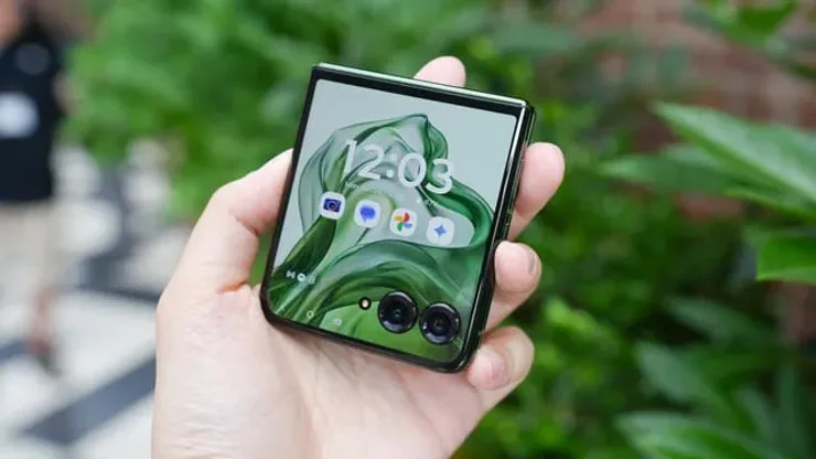 Motorola Razr Ultra (2025)