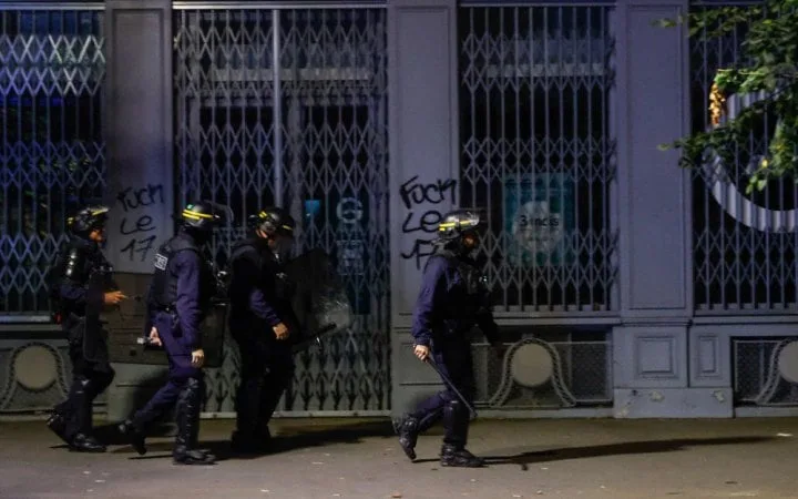 France24: протестувальникам дозволили акції у східній частині Парижу