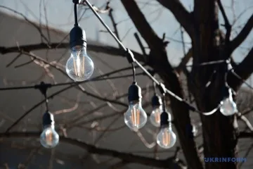 Графіки відключення світла в п'ятницю діятимуть у низці областей