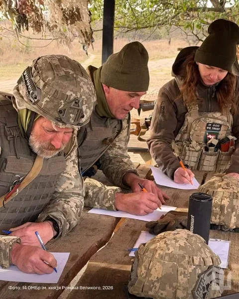 «Лист, який не закінчується»: воїни 14 ОМБр долучилися до загальнонаціонального диктанту (фото)