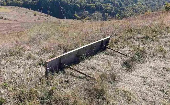 Невідомі на Буковині пошкодили новостворений аудіогід на туристичній локації