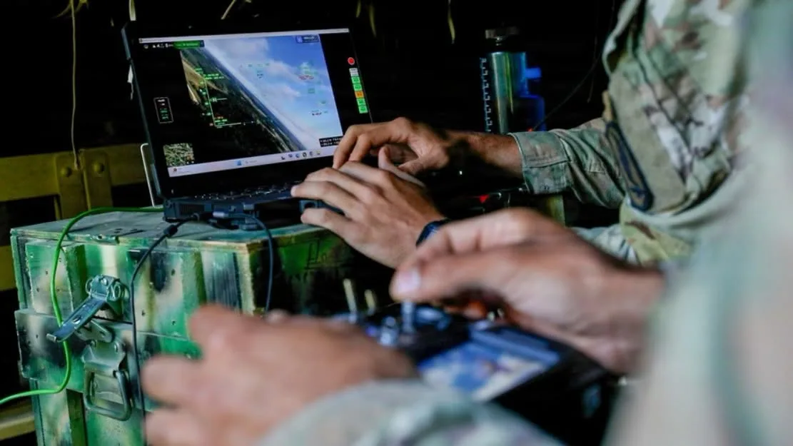 "Пришлось отменить часть миссий": военные подтвердили проблемы со Starlink на фронте