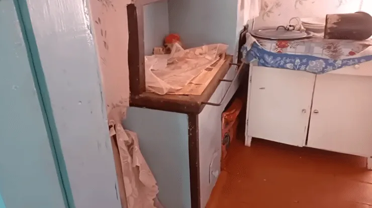 Обзор дома в деревне, кухня